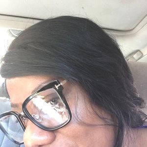 Meet your Posher, Jacqueline